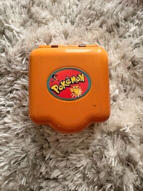 Nintendo 1997 Tomy Pokemon Seafoam Island Compact